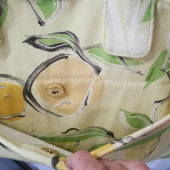 NWT Vince Camuto Amia La Frutta🍋🍏 Print Canvas Shoulder Bag Tote - Picture 9 of 13